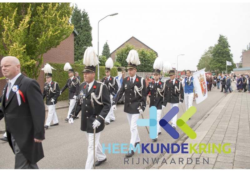 12 -7-2015 Onthulling grafsteen Herwen Coll. P.Snip- HKR (12)